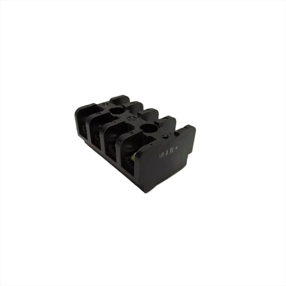 BASE TERMINALES 4P PARA CABLE #10 30AMP