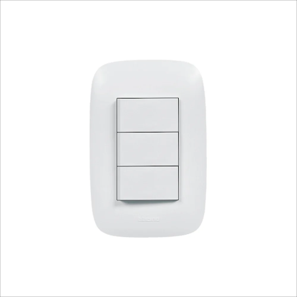 SW DOMINOS TRIPLE 15A AP5330